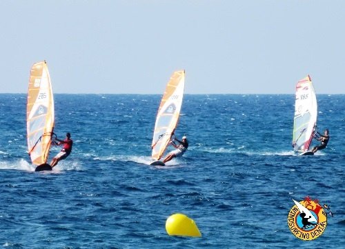 alquiler escuela windsurf paddle surf Catamarán kayak denia